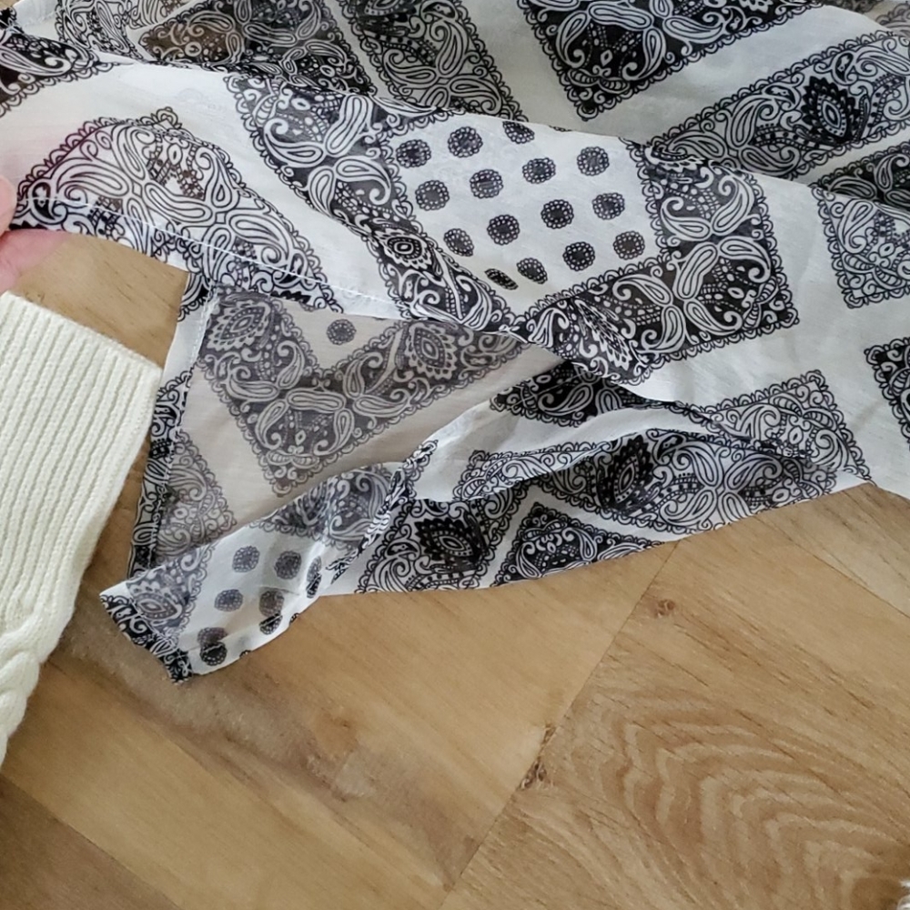 Sister's clothes - Picture 2 of 4